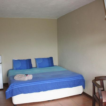 Columbus Guest House Mbombela Chambre photo